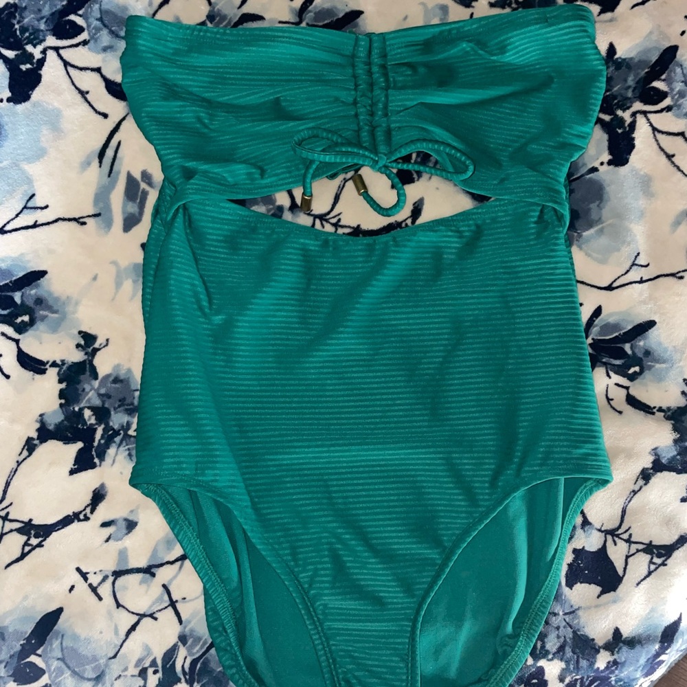 one piece bathing suit